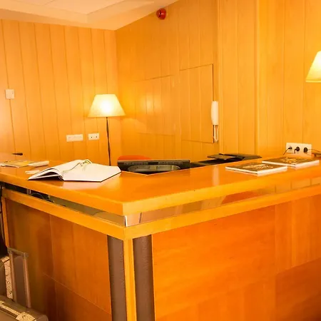 Dona Paula Otel Garray
