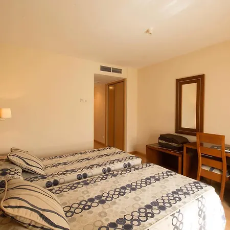 Dona Paula Otel