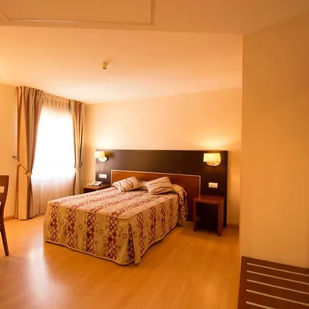 Otel Dona Paula 3*