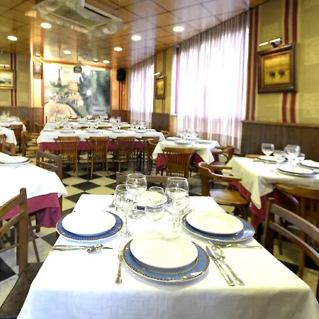 Otel Dona Paula Garray
